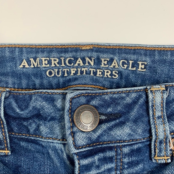 American Eagle Outfitters Destroyed Straight Leg Mid-Rise Jeans - Picture 9 of 15